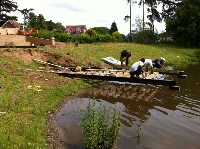 Build a suspended jetty on a private lake